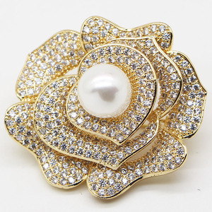 Bros Mawar Mewah Tembaga Emas Desain Bros Wanita Dekorasi Khusus dengan Mutiara Grosir - Product Image 2