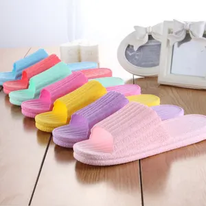 2018 Terbaru Desain PVC musim panas Lantai sandal Sandal kamar mandi Pria dan wanita flip flop