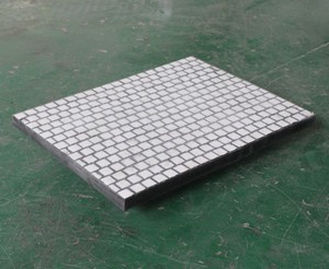 92%/95% Hoge Slijtvaste Zeshoekige Aluminiumoxide Keramische Tegels - Product Image 1