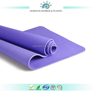 Reciclable <span class=keywords><strong>tpe</strong></span> estera <span class=keywords><strong>de</strong></span> yoga ecológica estera <span class=keywords><strong>de</strong></span> yoga <span class=keywords><strong>de</strong></span> espuma <span class=keywords><strong>de</strong></span> alta resiliencia pilates <span class=keywords><strong>mat</strong></span> - Product Image 3