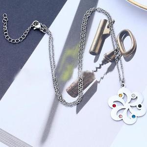 Collana di fiori cerchio con <span class=keywords><strong>nome</strong></span> inciso-ciondolo su misura qualsiasi <span class=keywords><strong>nome</strong></span> per la famiglia - Product Image 4