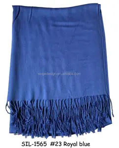 Heiße beliebte Yiwu Fabrik Schal Kleidung Top verkauft sanftere klassische Frauen Jacquard Rayon solide Winter einfache Viskose Pashmina Schal