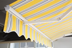 <span class=keywords><strong>Tende</strong></span> <span class=keywords><strong>da</strong></span> <span class=keywords><strong>Sole</strong></span> Retrattili <span class=keywords><strong>in</strong></span> Alluminio per Patio Esterno - Product Image 4