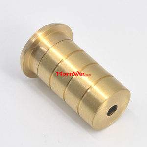 Prise de sol moderne de luxe en laiton satiné anti-poussière pour portes intérieures - Product Image 2