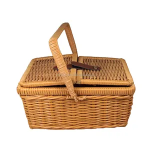 Groothandel Handweaved Plastic Rotan Duurzaam Reizen Picknick Opslag Mand Met Doek Voering Sterke Opvouwbare Handgrepen