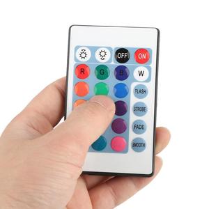 <span class=keywords><strong>LED</strong></span> étanche à couleur changeante <span class=keywords><strong>avec</strong></span> télécommande, spot <span class=keywords><strong>LED</strong></span> alimenté par ca pour l'extérieur, jardin sous-marin, <span class=keywords><strong>piscine</strong></span>, étang - Product Image 4