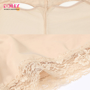 Mutandine Modellanti Sexy da Donna con Imbottitura per Sollevare e Valorizzare i Glutei - Product Image 6