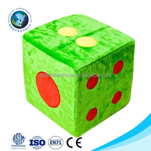 Giáo dục game kids toy Fuzzy tùy chỉnh bọt dice set thời trang đầy màu sắc giá rẻ nhồi plush mềm xúc xắc đồ chơi đồ - Product Image 4
