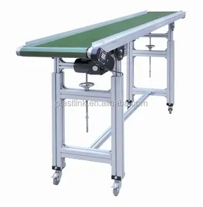 Shuttle conveyor for pitching food products motorized portable belt conveyor