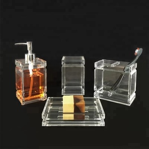 <span class=keywords><strong>Set</strong></span> di <span class=keywords><strong>Accessori</strong></span> da <span class=keywords><strong>Bagno</strong></span> in Acrilico Trasparente di Lusso per Hotel, 4 Pezzi, Novità 2024, Bestseller dalla Cina - Product Image 1