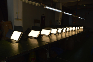 A buon mercato 200W Warmwhite <span class=keywords><strong>LED</strong></span> pannello luce 150w SMD luce della luce del giorno luce <span class=keywords><strong>led</strong></span> tv studio - Product Image 6