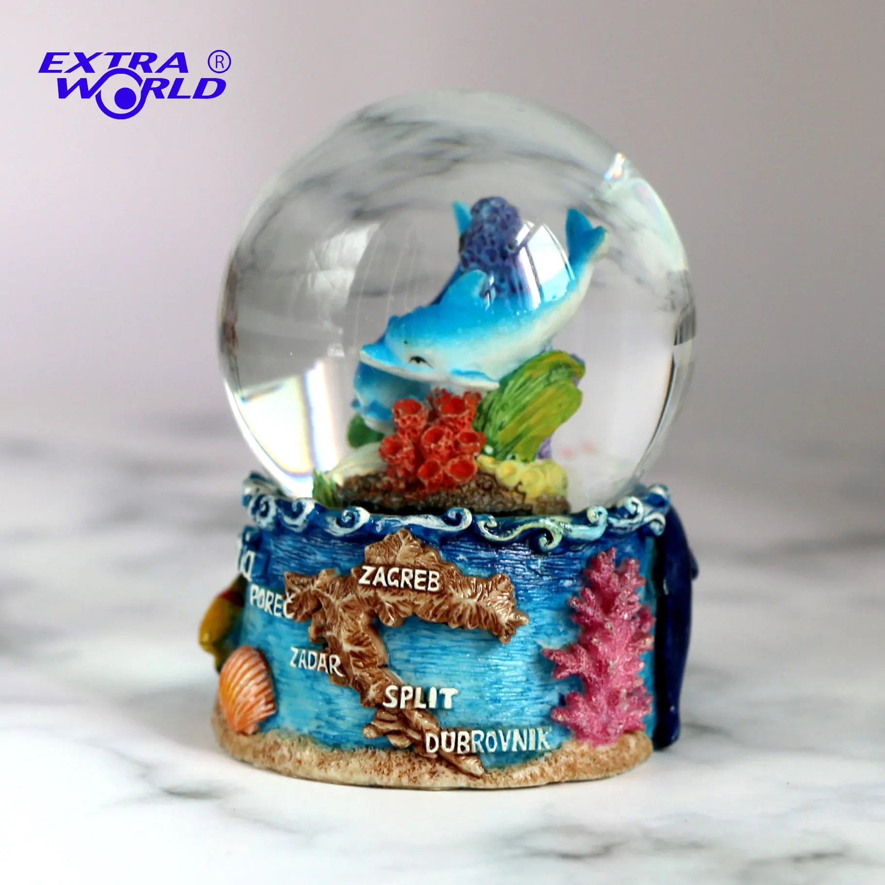 Коратя моря и рыбы выполнены по индивидуальному заказу стекла и смолы снежный шар