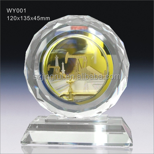 Blank Crystal Bureau Decoratie Miniatuur Booreiland Op Een Basis Met Een Klok Cadeau Voor Soort Olie Industrie Bedrijf Geschenken - Product Image 3