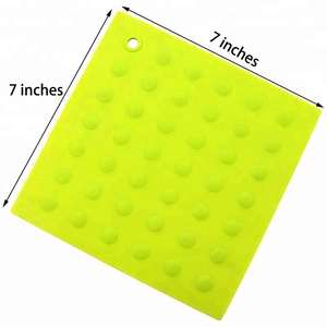 Resistente al calor y antideslizante 7 ''x 7'' Silicona <span class=keywords><strong>Goma</strong></span> Cocina Trivet Hot Dish Mat, Hot Pot Cover Holder Pads - Product Image 1