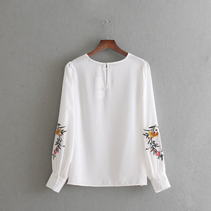 Nuovo modello di donna top a manica lunga del ricamo <span class=keywords><strong>fantasia</strong></span> bianco <span class=keywords><strong>camicette</strong></span> - Product Image 5