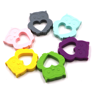 100% alimentos grado silicona búho dentición juguetes <span class=keywords><strong>Baby</strong></span> <span class=keywords><strong>Teether</strong></span> al por mayor colorido silicona dentición colgante