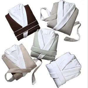 Luxe badjas van microvezel met dubbele laag, peach skin, thermisch gevoerd, voor hotels met 5 sterren, op maat gemaakt. - Product Image 1