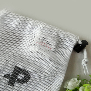 Fabricante de China, venta al por mayor, alta calidad, personalizado, pequeña bolsa de malla con cordón