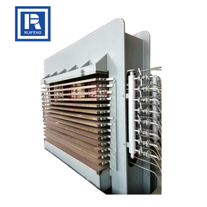 Máquina <span class=keywords><strong>de</strong></span> prensado en caliente <span class=keywords><strong>de</strong></span> curva <span class=keywords><strong>de</strong></span> <span class=keywords><strong>madera</strong></span> Estación <span class=keywords><strong>de</strong></span> bombeo automático PLC 15 segundos 4-26 capas - Product Image 3