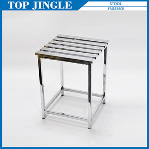 Silla cuadrada tubular de metal y acrílico para Baño - Product Image 2