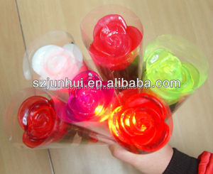 Flor Decorativa con Luces LED, Rosa Roja de Plástico para Regalos de San Valentín - Product Image 2