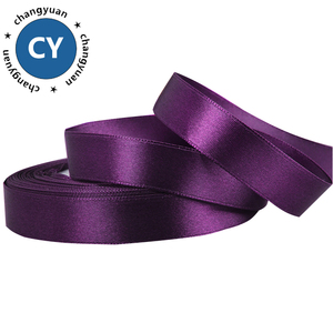 Vente en gros de <span class=keywords><strong>ruban</strong></span> de satin violet 100% polyester 1.5 cm 5/8 pouces satin à face unique pour la fabrication de fleurs de rosette - Product Image 4