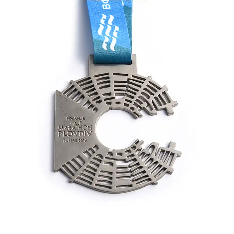 トロフィーとメダルスポーツフィニッシャーカスタムデザイン奇跡のマラソンランニングメダル
