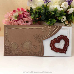 Nuovissimi Inviti Matrimoniali in Legno Personalizzati Artigianali e Inviti in Legno a Forma di Cuore - Product Image 1