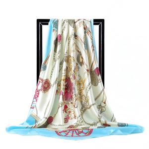 <span class=keywords><strong>Di</strong></span> modo Quadrato Testa Sciarpa Delle Donne <span class=keywords><strong>di</strong></span> Colori Catena Stampato Scialli Avvolge Foulard <span class=keywords><strong>di</strong></span> <span class=keywords><strong>Marca</strong></span> <span class=keywords><strong>di</strong></span> Lusso In Raso <span class=keywords><strong>Di</strong></span> Seta Hijab Sciarpe 90*90cm - Product Image 3