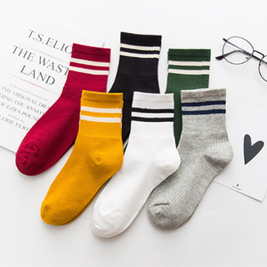 Calzini a Righe in Cotone Stile Coreano Primaverile per Ragazzi e Ragazze Adolescenti, Calze Casual da Strada - Product Image 1
