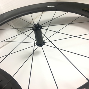 Ruote per Bici da Strada in Fibra di Carbonio 700C, Set Ruote Aero da 50mm Clincher o Tubeless con Freno a Disco - Product Image 4