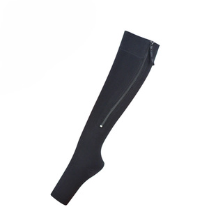 <span class=keywords><strong>Medias</strong></span> de compresión médica para venas varicosas hasta la rodilla de color sólido con cremallera para venta al por mayor - Product Image 4