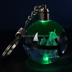 Porte-clés en verre cristal avec laser 3D <span class=keywords><strong>Pokemon</strong></span> Go Umbreon Dragonite <span class=keywords><strong>Pokemon</strong></span> Ball Porte-clés en gros - Product Image 6