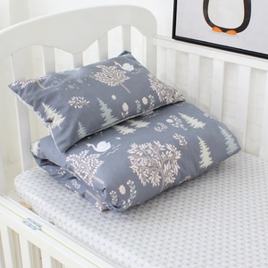 3 pièces 100% Coton bio Enfants <span class=keywords><strong>Lit</strong></span> Linge <span class=keywords><strong>De</strong></span> <span class=keywords><strong>Lit</strong></span> Pare-chocs Oreiller Couette Feuille <span class=keywords><strong>de</strong></span> Berceau Bébé Ensembles <span class=keywords><strong>De</strong></span> Literie - Product Image 4