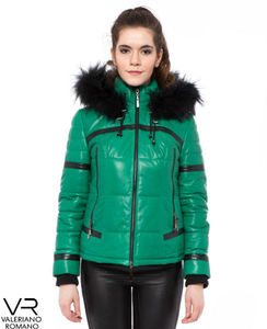 Veste en cuir vert élégante Valeriano Romano avec capuche et fourrure animale de Turquie Modèle VRW0080 - Product Image 1