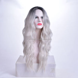 Aishili Fabbrica Ingrosso 2026 Migliori Vendite <span class=keywords><strong>Parrucca</strong></span> Sintetica <span class=keywords><strong>Lunga</strong></span> Ondulata 22 Pollici Colore Ombre da Nero a Argento per Donna - Product Image 1