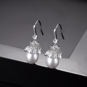 LUOTEEMI Frauen Romantischer Braut schmuck Mode Silber Farbe Wasser tropfen Zirkonia Mit Simulierten Perlen Tropfen Ohrringe - Product Image 4