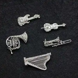 Broche musical unissex de strass, broche de instrumento musical de cristal, violino sax, harp sax, GB-12