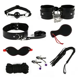 BDSM jeux pour adultes outils Kits en cuir Bondage menottes fouet Gag pinces à mamelon ensemble de retenue