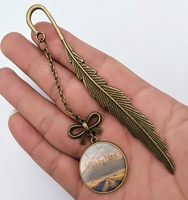 Hot Selling Bijbel Gedrukt Patroon Kristal Metalen Bladwijzers Christian Lange Ketting Hanger Veer Bladwijzer