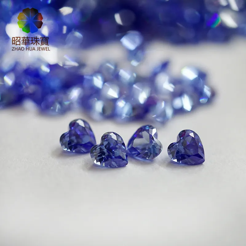 Fabriek directe verkoop CZ gemstne synthetische hart licht Blue Sapphire zirconia steen