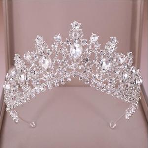 New Vintage Argento Barocco Tiara <span class=keywords><strong>Per</strong></span> La Regina <span class=keywords><strong>Sposa</strong></span> Corone Di Cristallo di compleanno <span class=keywords><strong>Da</strong></span> <span class=keywords><strong>Sposa</strong></span> di Modo di Cerimonia Nuziale Dei Monili Dei <span class=keywords><strong>Capelli</strong></span> <span class=keywords><strong>Accessori</strong></span> <span class=keywords><strong>Da</strong></span> <span class=keywords><strong>Sposa</strong></span> - Product Image 1