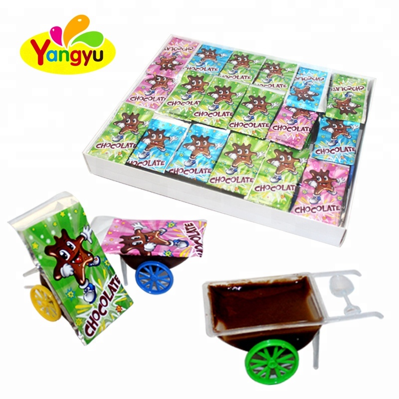 Китайская забавная дешевая Игрушка на колесиках, заполнение шоколадным джемом, жидкие конфеты
