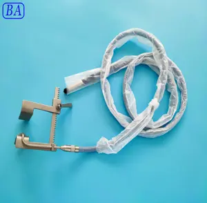 Surgical laparoscopy retractor with Portable LED light source