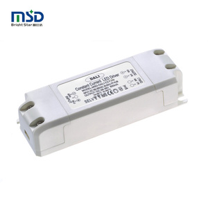 सीई rohs डाली dimmer सीसी के लिए 10W IP40 डाली dimmable एलईडी ड्राइवर स्विचिंग झिलमिलाहट मुक्त प्रकाश पट्टी रोशनी का नेतृत्व किया नियंत्रण प्रणाली