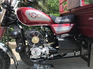 Tricycle de livraison motorisé à essence 200cc, type fourgonnette, fabriqué en Chine - Product Image 4