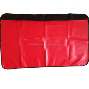 Almohadilla de protección para reparación de automóviles magnética de PU personalizada, cubiertas de guardabarros de <span class=keywords><strong>coche</strong></span> de lujo de estilo lujoso, función antiaceite, <span class=keywords><strong>Protector</strong></span> de polvo <span class=keywords><strong>lateral</strong></span> trasero - Product Image 5