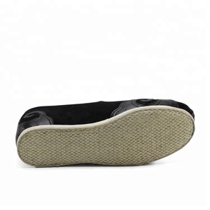 Chaussures Wudang, chaussures <span class=keywords><strong>de</strong></span> Wushu, chaussures <span class=keywords><strong>de</strong></span> <span class=keywords><strong>Tai</strong></span> <span class=keywords><strong>Chi</strong></span>, chaussures Tao, pantoufles <span class=keywords><strong>de</strong></span> <span class=keywords><strong>Tai</strong></span> <span class=keywords><strong>Chi</strong></span> - Product Image 4