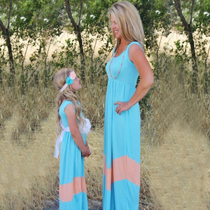 2018 nuevo estilo de la madre y la hija negro y falda azul familia matching outfits verano playa - Product Image 4