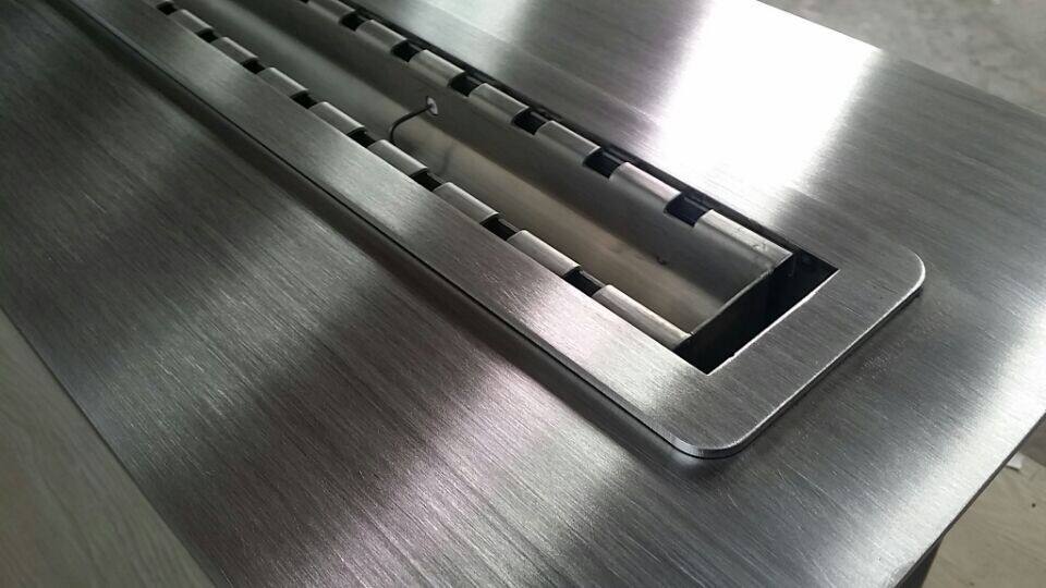 Color de acero inoxidable